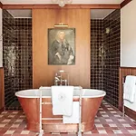 La Bionda - Adults Only 4*