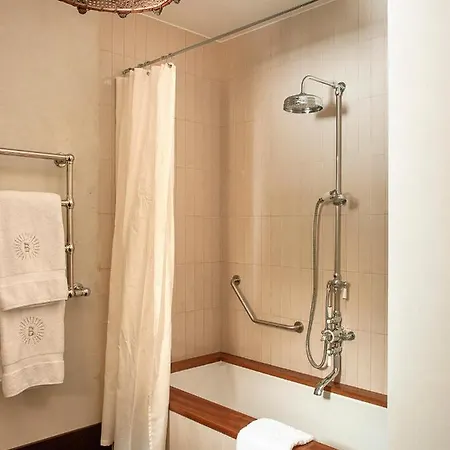 La Bionda - Adults Only Begur