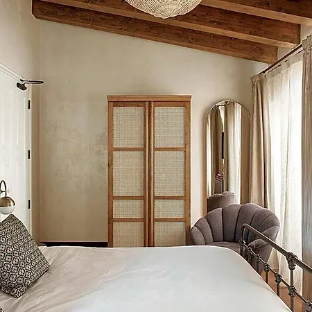 La Bionda - Adults Only 4*