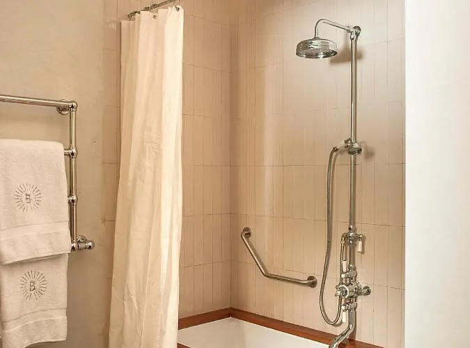 La Bionda - Adults Only بيغور