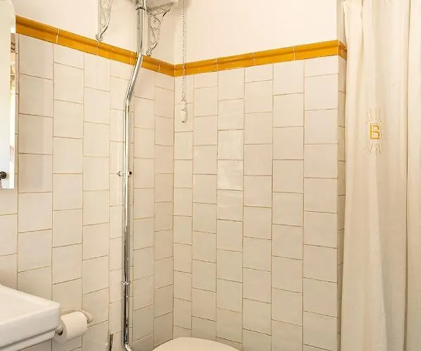 La Bionda - Adults Only 4*