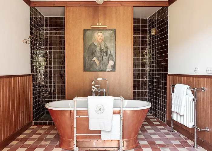 La Bionda - Adults Only 4*